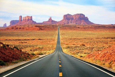 Road leading to Monument Valley, Utah