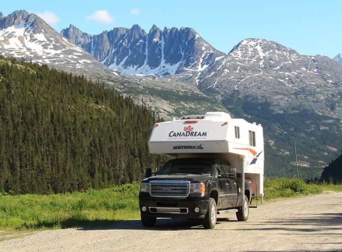 Canadream Maxi Travel Camper